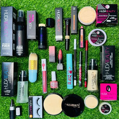 15 in 1 Huda Beauty Makeup Deal