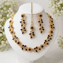 Elegant Cubic Zirconia Leaf Design Jewelry Set