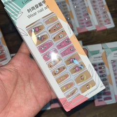 Linqi Artifical Nails With Free Stickers (24Pcs)