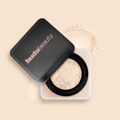 Huda Beauty Easy Bake Loose Baking & Setting Powder
