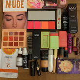BUMPER DEAL – 17 in 1 Mega Makeup & Beauty Kit