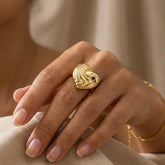 Gold Swirl Ribbed Heart Ring