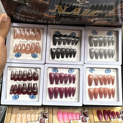 Fashion Nail SALON Cat's Eye Nails