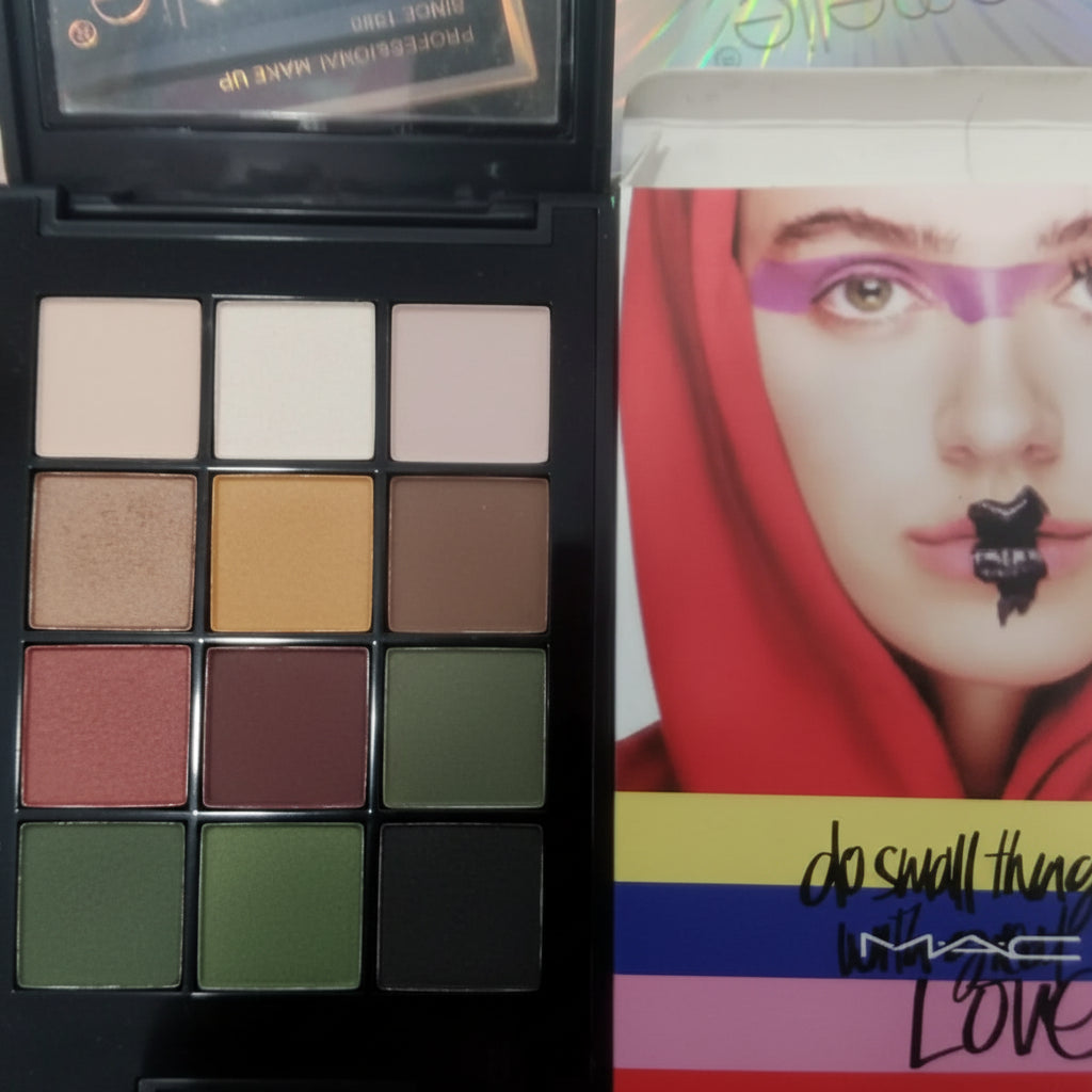 Mac 12 Colors Eyeshadow Palette