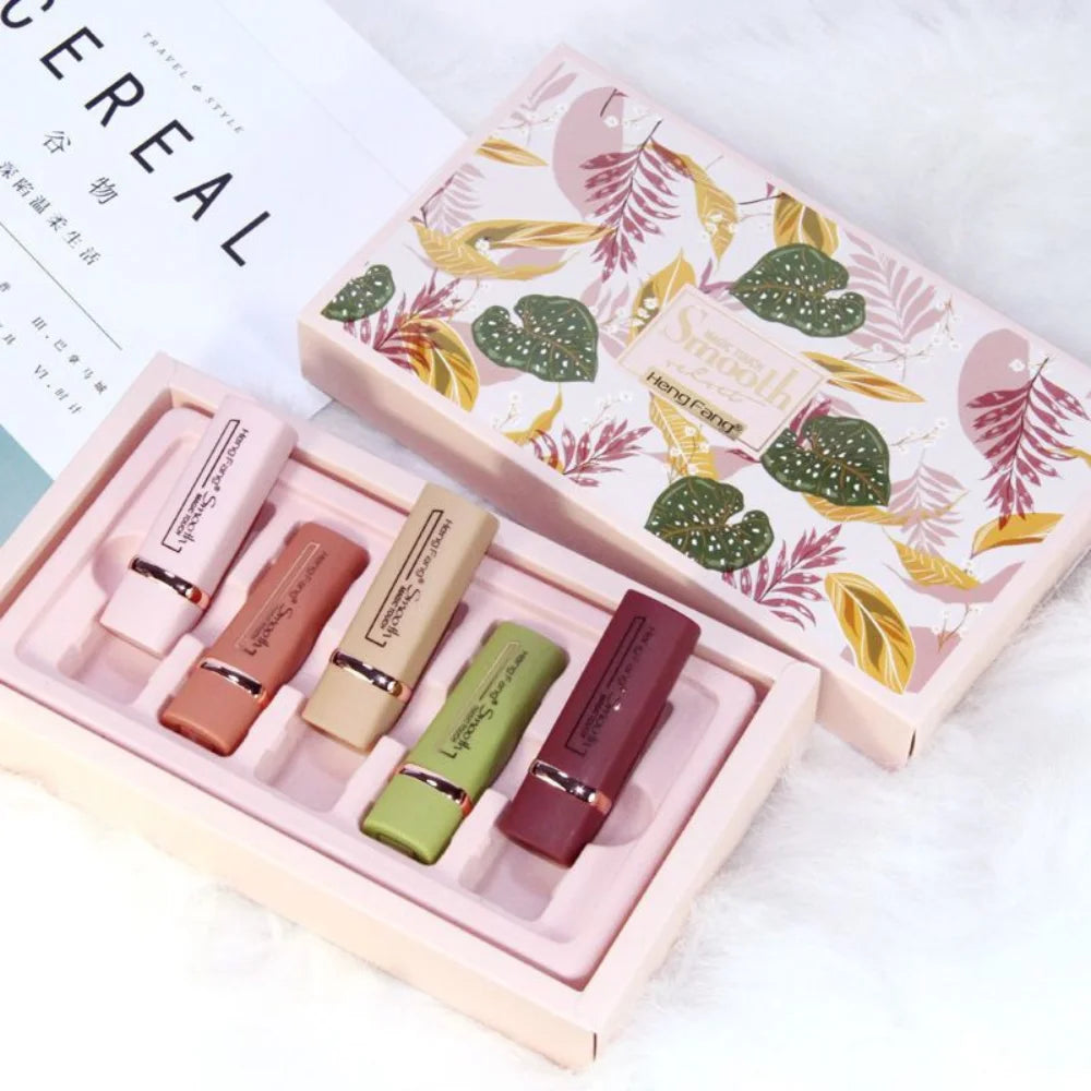 Heng Fang Mousse Magic Tough Smooth Velvet Texture 5 color Matte Lipstick