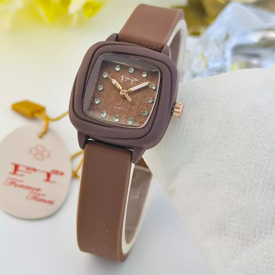 FT Women's Square Cushion-Shaped Quartz Fashion Watch