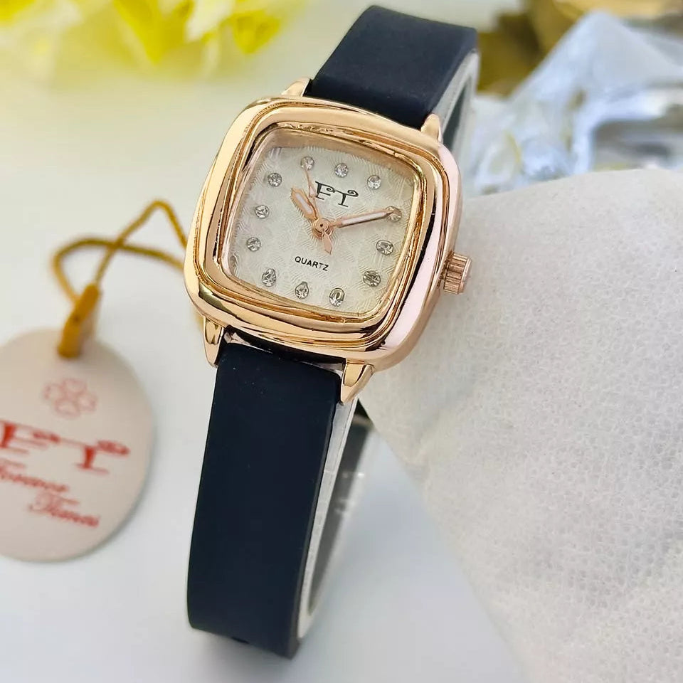 FT Women's Square Cushion-Shaped Quartz Fashion Watch