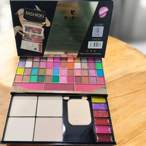 B B Professional Makeup Kit