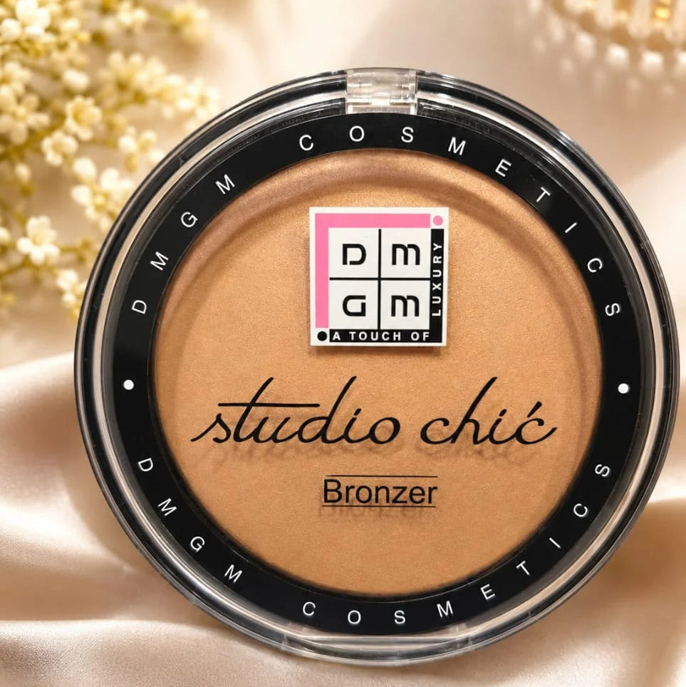 DMGM Studio Chic Bronzer Compact Powder 