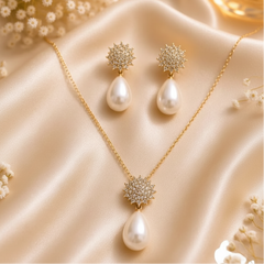 Elegant Pearl Drop & Rhinestone Floral Jewellery Set