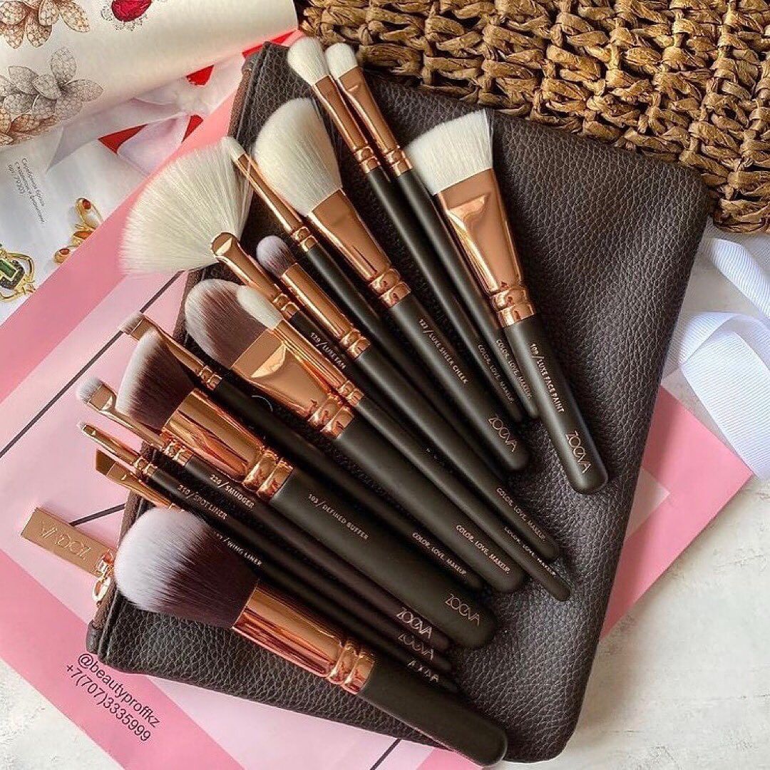 Zoeva Makeup Brushes With Pouch - 15Pcs