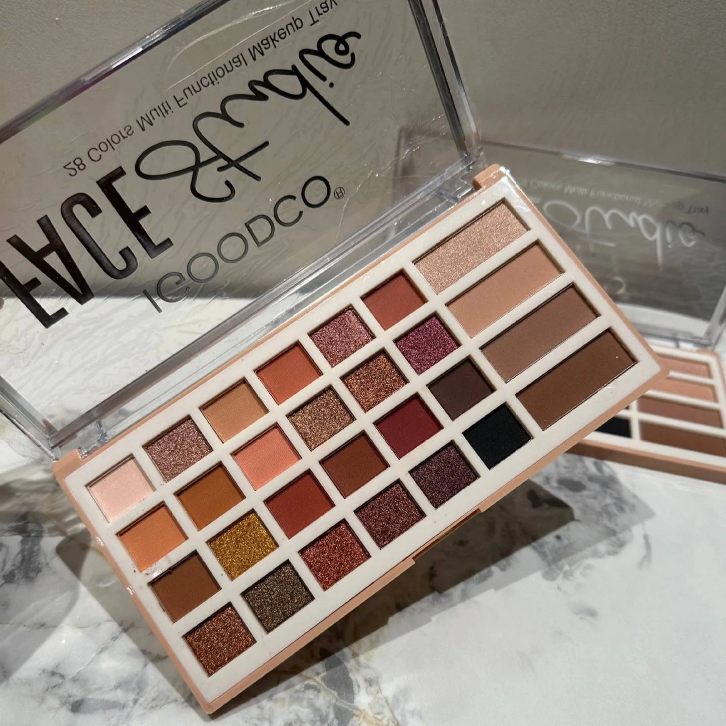 IGOODCO Face Studio Eyeshadow Palette - 20 Colors