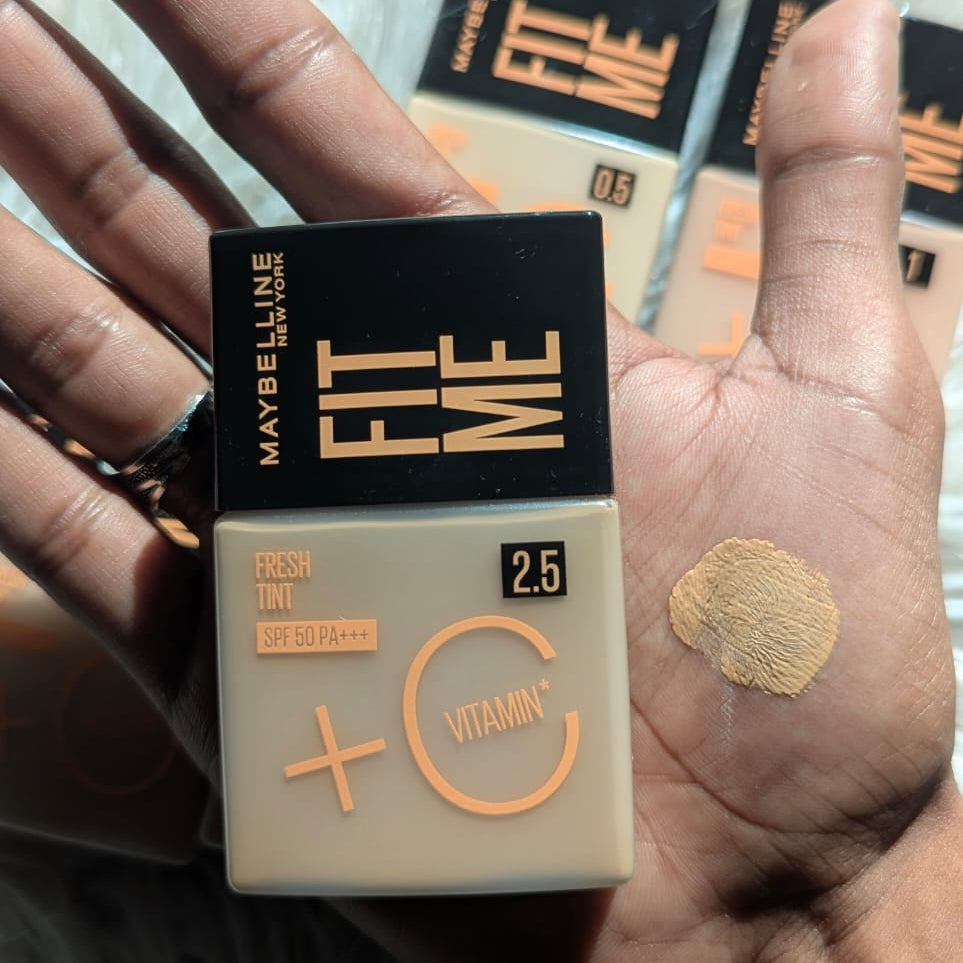 Maybelline - Fit Me Fresh Tint Spf 50 + Vitamin C Foundation