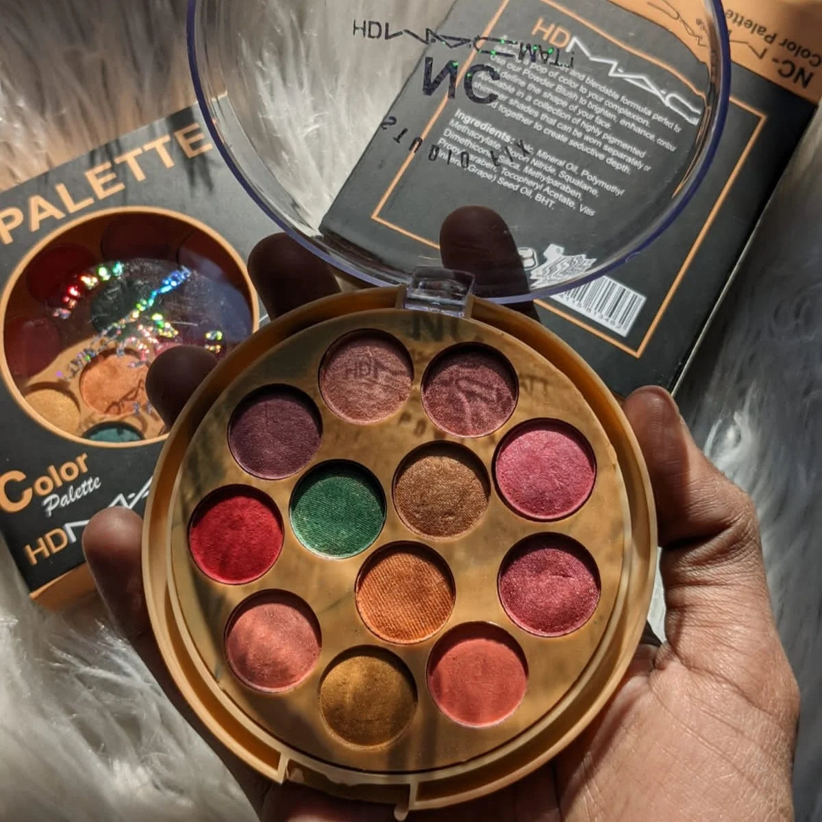 MAC NC Eyeshadow Palette - 12 Colors