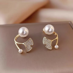 Mermaid Tail Pearl Stud Earrings - Each