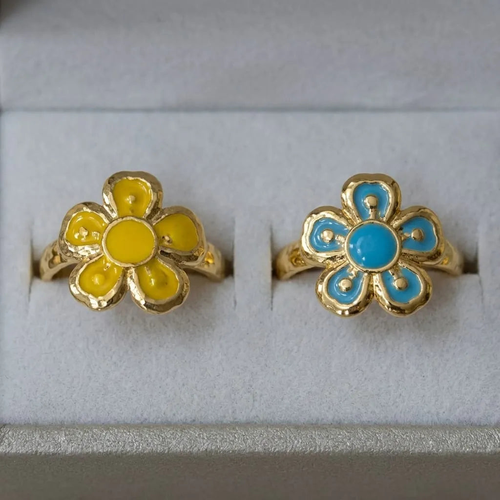 Gold Enamel Single Flower Ring