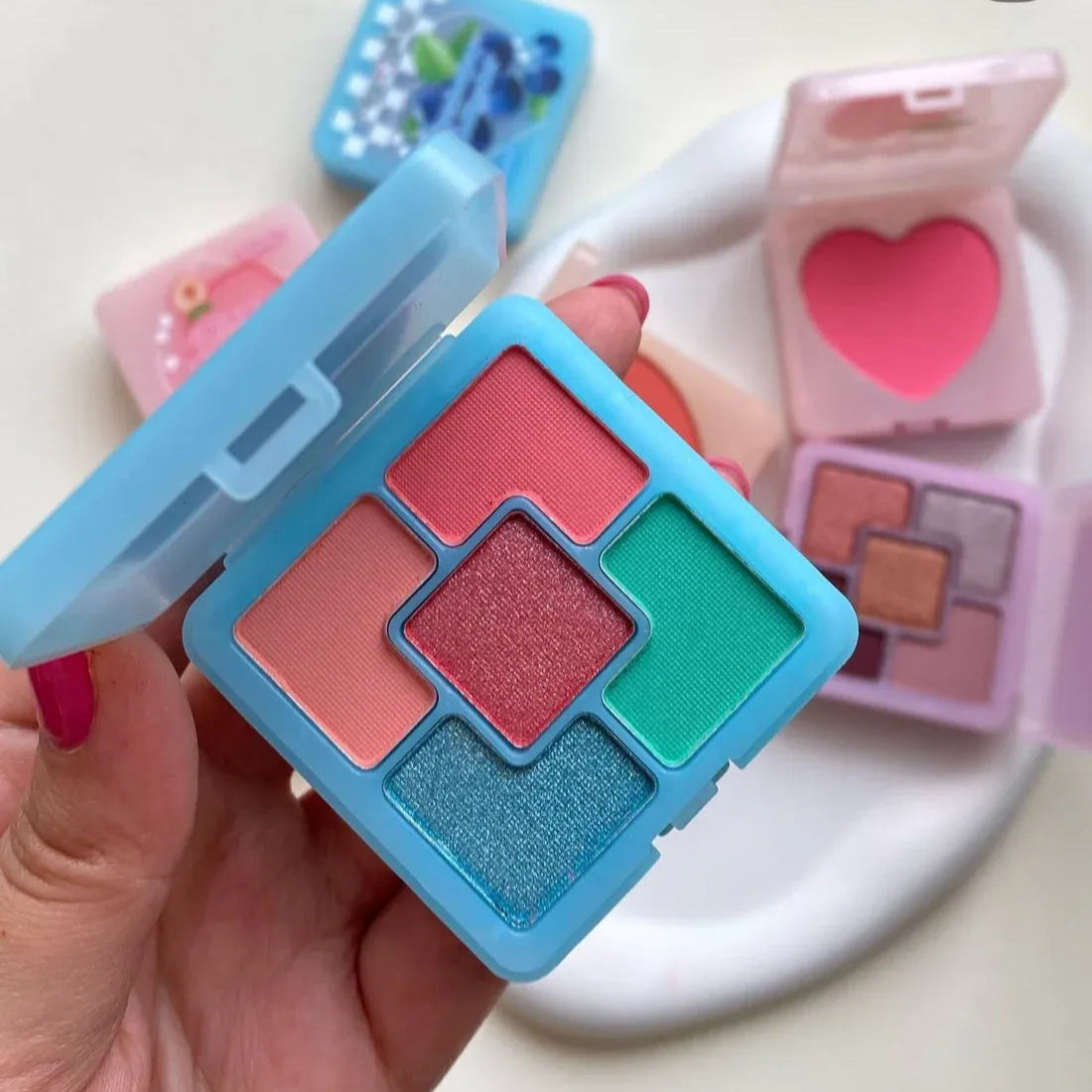 Mocallure 2 in 1 Mini Eyeshadow & Blush Palette