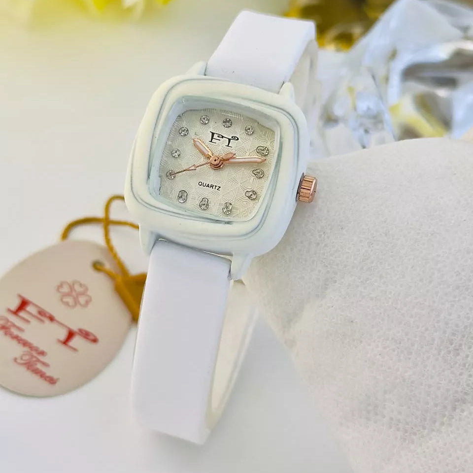 FT Women's Square Cushion-Shaped Quartz Fashion Watch