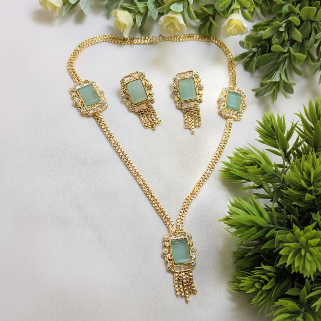 Chin Style Necklace Set – Necklace with Tops & Studs