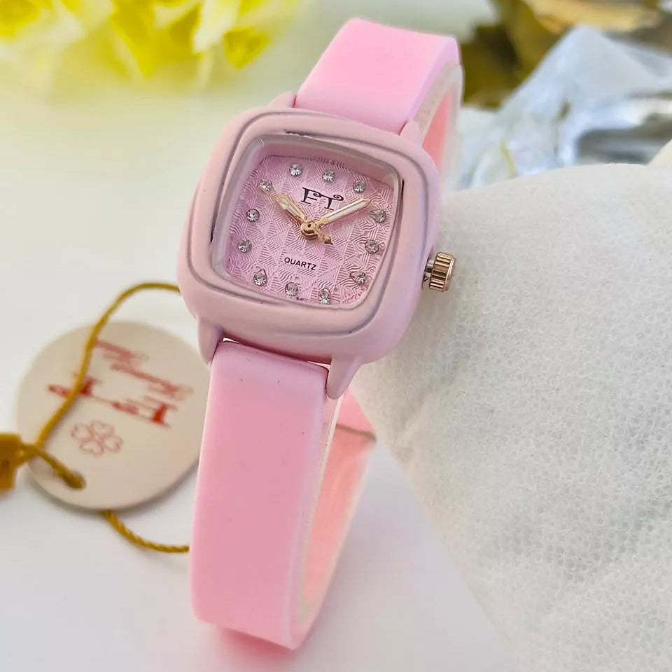 FT Women's Square Cushion-Shaped Quartz Fashion Watch