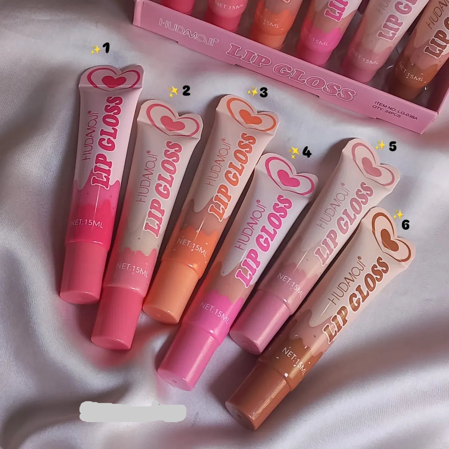 HUDAMOJI Heart Top Moisturizing Lip Gloss Tube