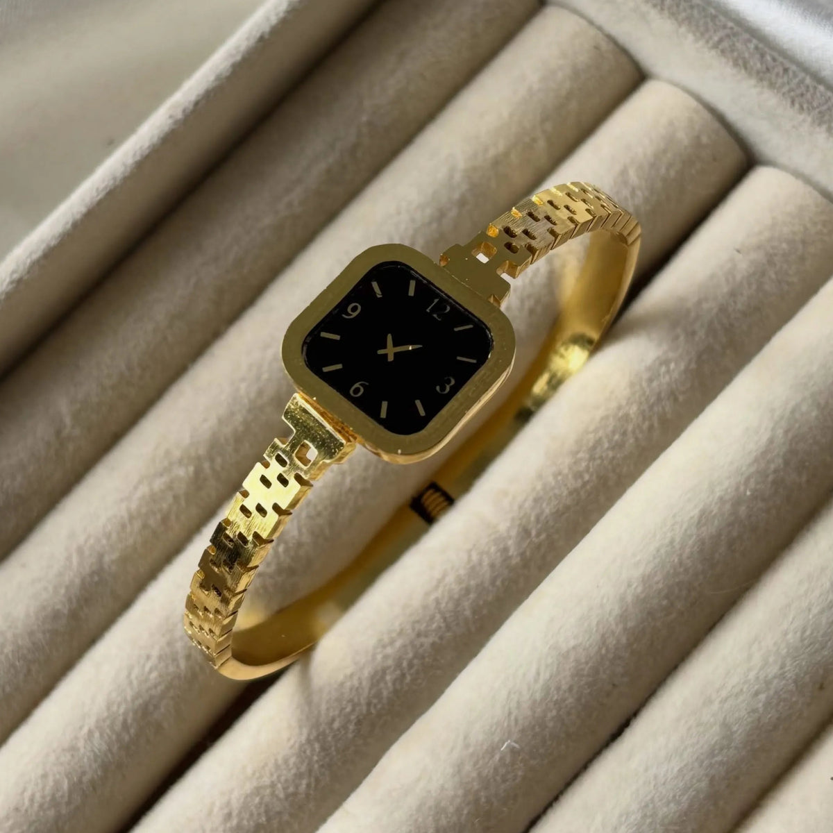 Gold Square Case Black Dial Mesh Bangle Watch