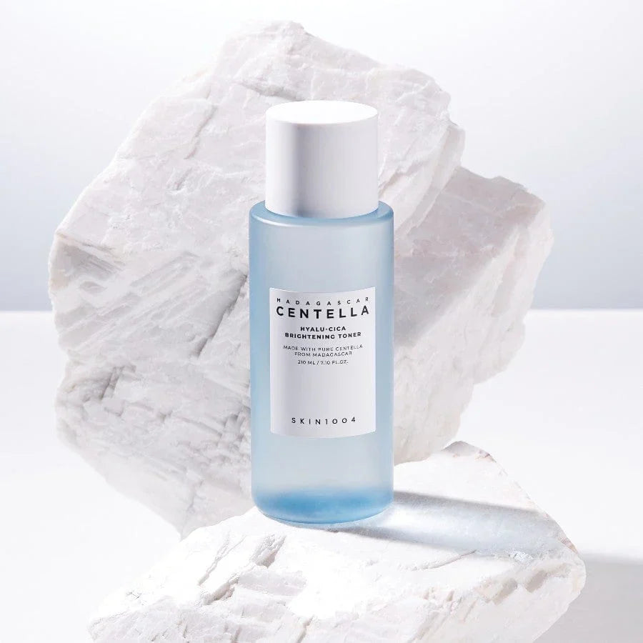 Skin1004 - Madagascar Centella Hyalu-Cica Brightening Toner - 210ml